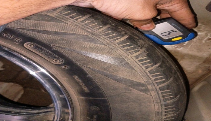 2011 Maruti A Star VXI (ABS) AT, Petrol, Automatic, 88,521 km, tyre