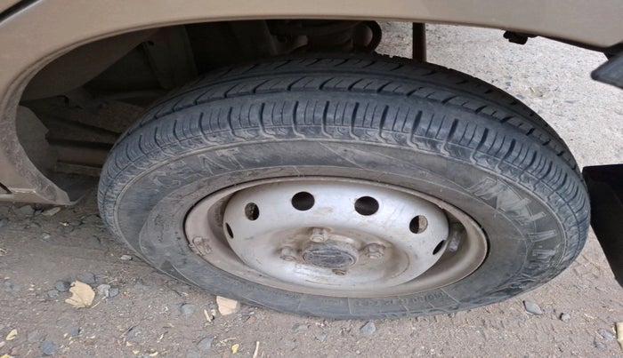 2011 Maruti Alto LX, Petrol, Manual, 48,925 km, tyre