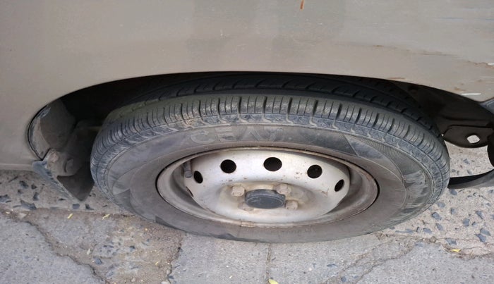 2011 Maruti Alto LX, Petrol, Manual, 48,925 km, tyre