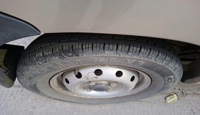 2011 Maruti Alto LX, Petrol, Manual, 48,925 km, tyre