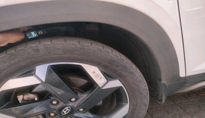 2024 Hyundai ALCAZAR PLATINUM 1.5 MT 7STR, Diesel, Manual, 59,674 km, tyre