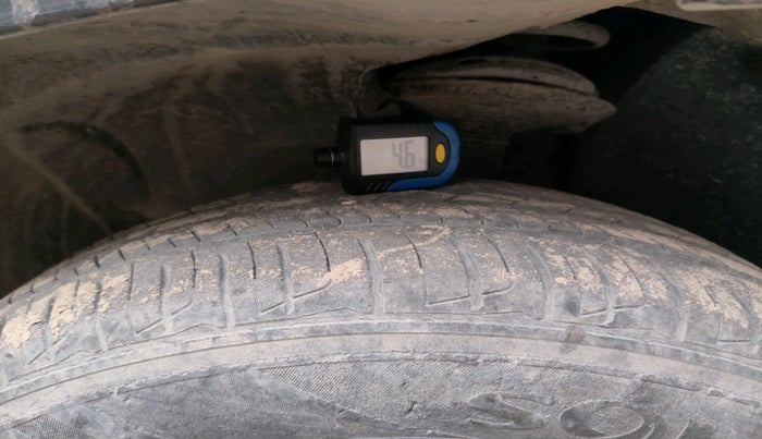 2013 Renault Duster 85 PS RXL DIESEL, Diesel, Manual, 1,60,087 km, tyre