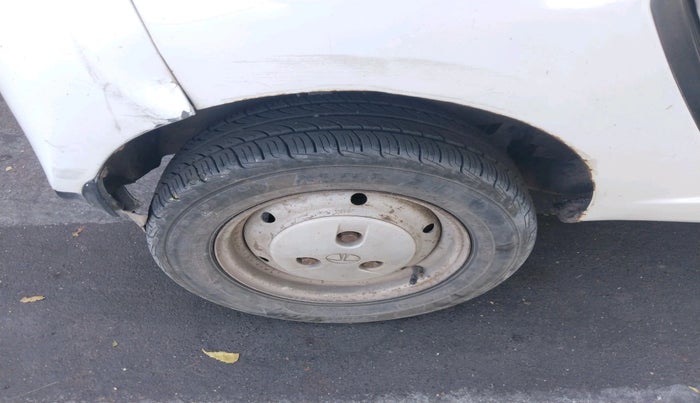 2015 Tata Nano EMAX XM CNG, CNG, Manual, 66,830 km, tyre