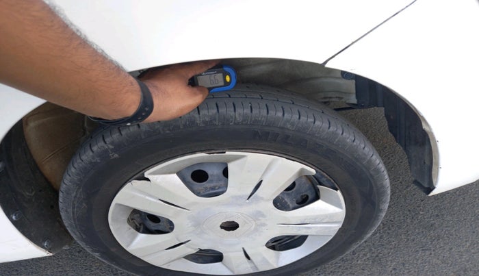 2016 Maruti Wagon R 1.0 VXI AMT, CNG, Automatic, 1,07,457 km, tyre