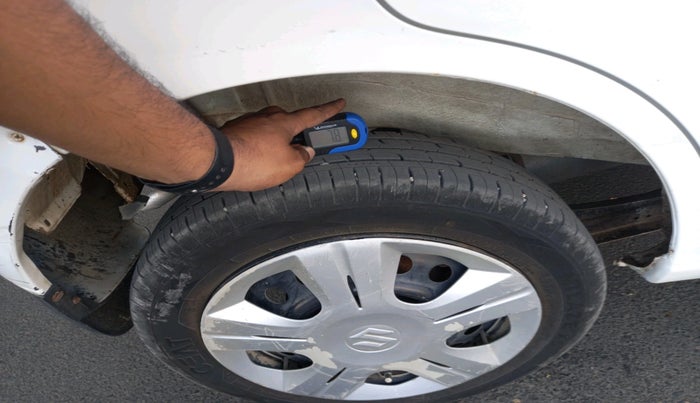 2016 Maruti Wagon R 1.0 VXI AMT, CNG, Automatic, 1,07,457 km, tyre