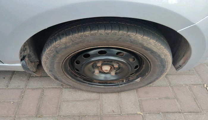 2017 Tata Tiago XZ PETROL, Petrol, Manual, 72,715 km, tyre