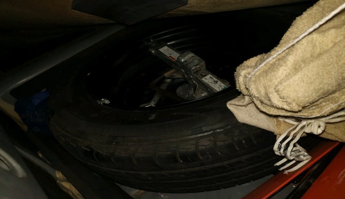 2022 Honda Amaze 1.5L I-DTEC VX CVT, Diesel, Automatic, 53,932 km, tyre