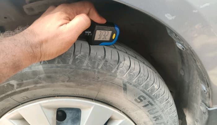 2012 Maruti Swift Dzire VDI, Diesel, Manual, 1,13,036 km, tyre