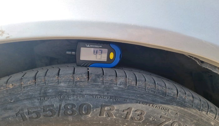 2004 Maruti Esteem LXI, Petrol, Manual, 36,701 km, tyre