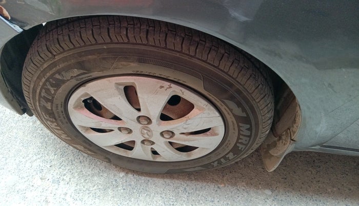 2012 Hyundai i10 SPORTZ 1.2, Petrol, Manual, 80,184 km, tyre