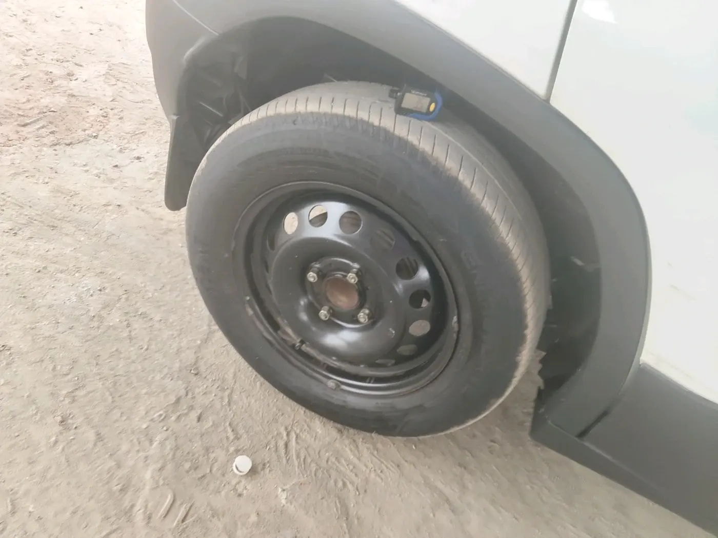 2024 Tata PUNCH ADVENTURE RHYTHM CNG, CNG, Manual, 90,589 km, tyre
