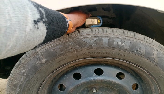 2018 Maruti Dzire VDI, Diesel, Manual, 1,59,756 km, tyre