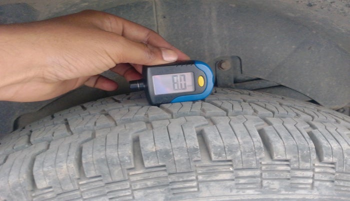 2016 Mahindra XUV500 W10, Diesel, Manual, 1,39,037 km, tyre