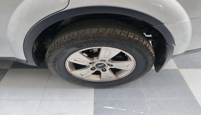 2013 Mahindra XUV500 W8, Diesel, Manual, 3,28,219 km, tyre