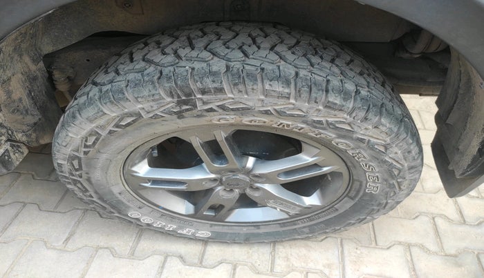 2022 Mahindra Thar LX D AT 4WD HT, Diesel, Automatic, 42,198 km, tyre