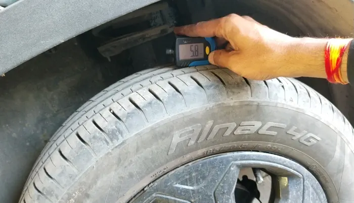 2022 Tata PUNCH ACCOMPLISHED MT, Petrol, Manual, 93,314 km, tyre