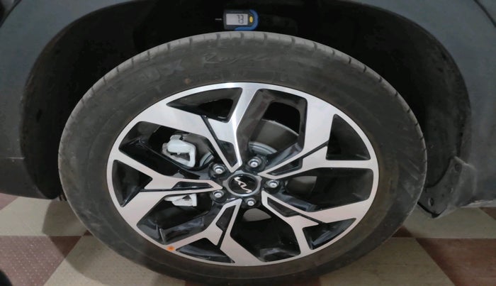 2025 KIA SELTOS  GTX PLUS 1.5 DIESEL AT, Diesel, Automatic, 3,593 km, tyre