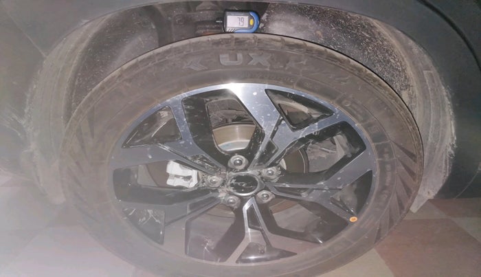 2025 KIA SELTOS  GTX PLUS 1.5 DIESEL AT, Diesel, Automatic, 3,593 km, tyre