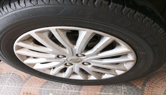 2019 Maruti Dzire ZXI, Petrol, Manual, 50,789 km, tyre