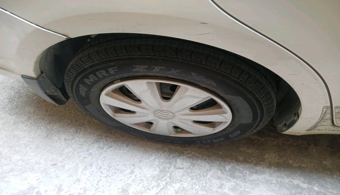 2010 Maruti Swift Dzire VXI, Petrol, Manual, 30,225 km, tyre