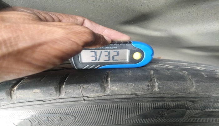 2017 Maruti Ciaz ZXI AT, CNG, Automatic, 50,308 km, tyre