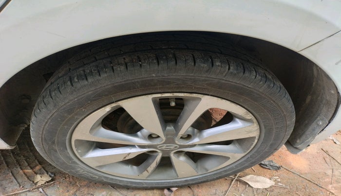 2015 Hyundai Elite i20 ASTA 1.2, Petrol, Manual, 68,705 km, tyre