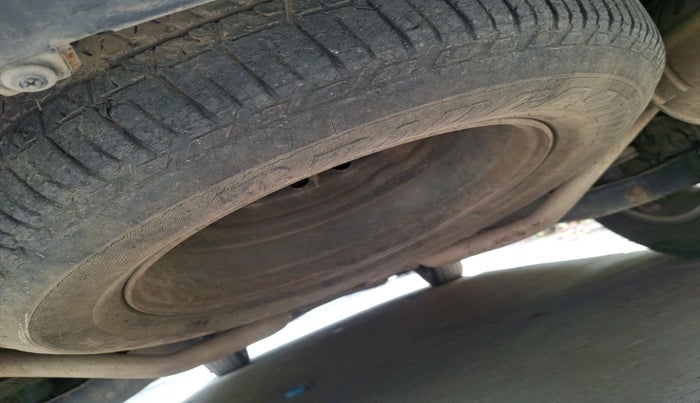 2016 Mahindra XUV500 W10, Diesel, Manual, 1,18,021 km, tyre