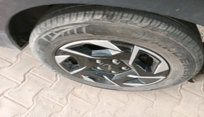 2024 KIA SONET 	 HTX 1.0 TURBO DCT, Petrol, Automatic, 28,869 km, tyre