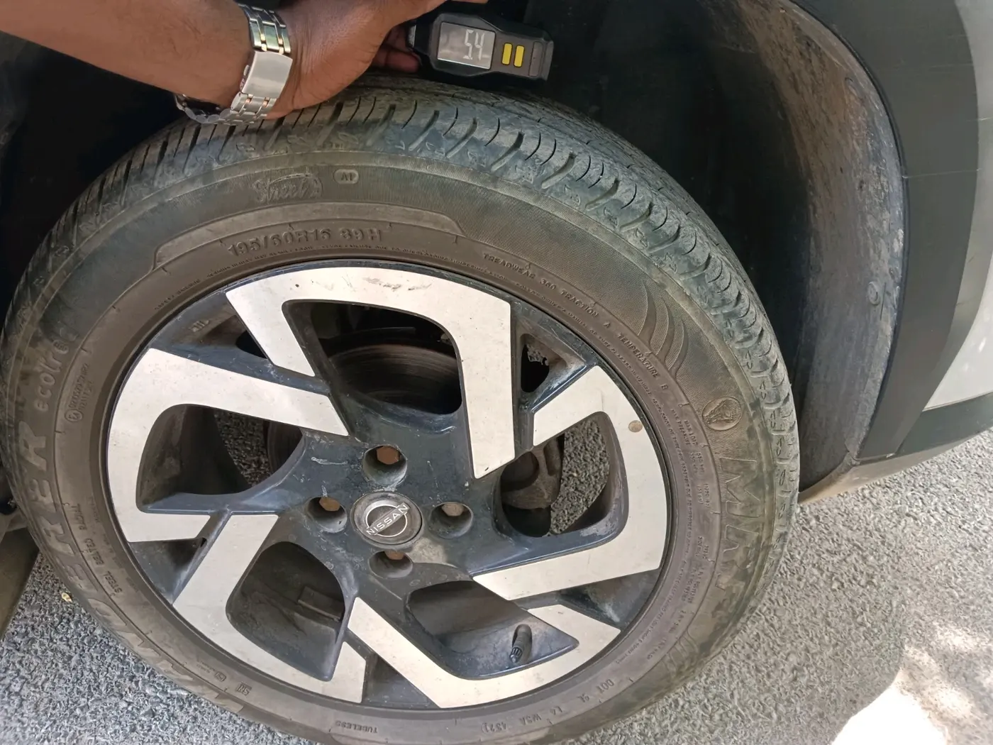 2021 Nissan MAGNITE XV PREMIUM TURBO (O), Petrol, Manual, 15,236 km, tyre