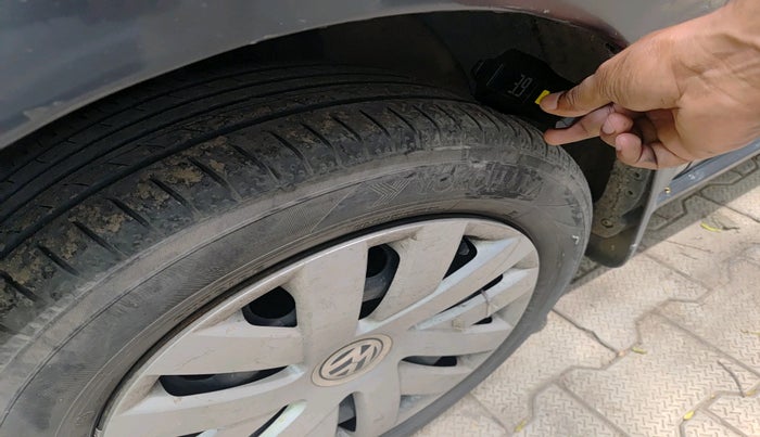 2014 Volkswagen Polo COMFORTLINE 1.2L PETROL, Petrol, Manual, 65,677 km, tyre