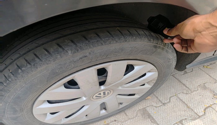 2014 Volkswagen Polo COMFORTLINE 1.2L PETROL, Petrol, Manual, 65,677 km, tyre