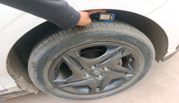 2023 Hyundai NEW I20 Sportz 1.2 IVT, Petrol, Automatic, 16,019 km, tyre