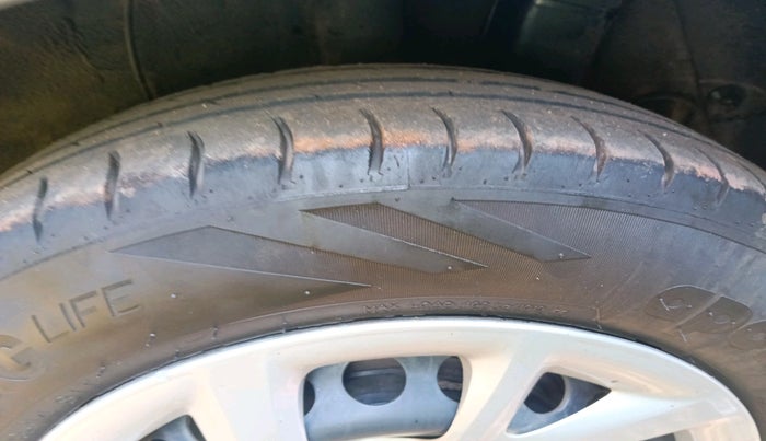 2019 Hyundai Grand i10 SPORTZ 1.2 KAPPA VTVT, Petrol, Manual, 66,355 km, tyre