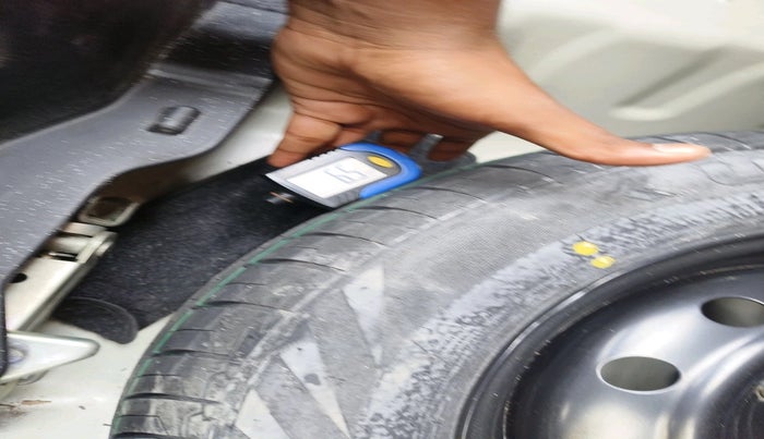 2020 Maruti Dzire VXI AMT, Petrol, Automatic, 16,363 km, tyre