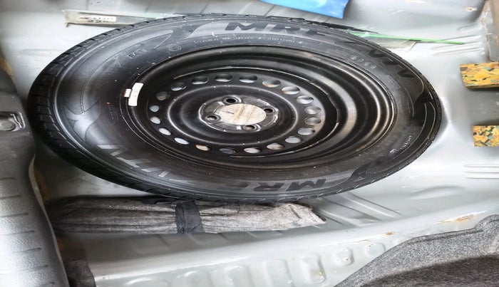 2019 Honda Amaze 1.2L I-VTEC VX CVT, Petrol, Automatic, 60,957 km, tyre