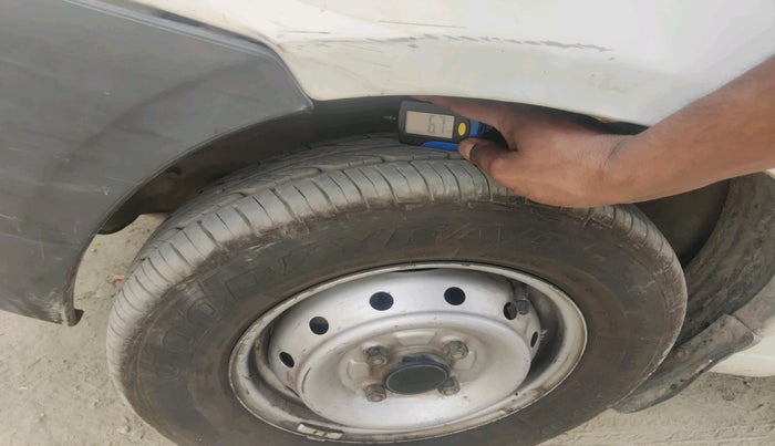 2011 Maruti Alto LXI CNG, CNG, Manual, 1,05,838 km, tyre