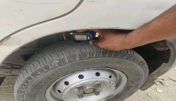 2011 Maruti Alto LXI CNG, CNG, Manual, 1,05,838 km, tyre