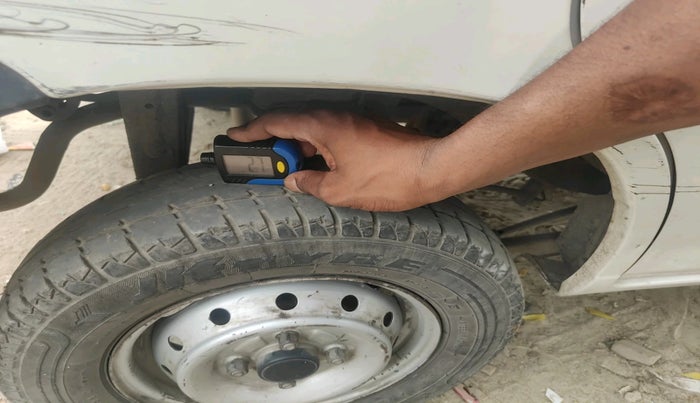 2011 Maruti Alto LXI CNG, CNG, Manual, 1,05,838 km, tyre