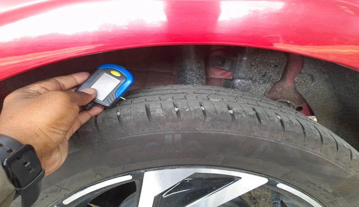 2025 Hyundai NEW I20 ASTA 1.2 MT, Petrol, Manual, 3,620 km, tyre