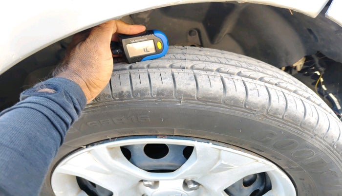 2013 Ford Ecosport TREND 1.5L DIESEL, Diesel, Manual, 1,60,446 km, tyre