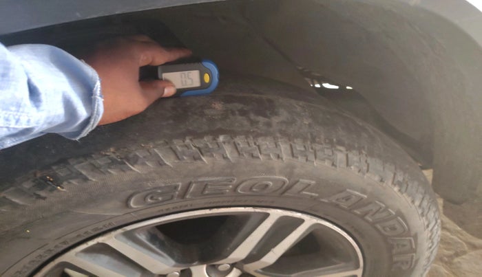 2018 Toyota Fortuner 2.8 4X2 AT, Diesel, Automatic, 93,111 km, tyre