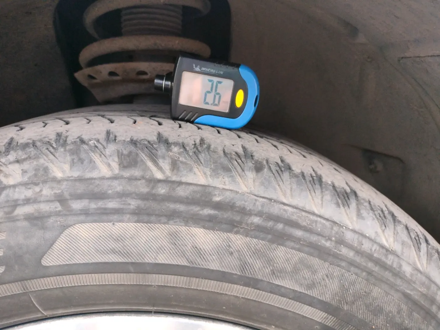 2021 Tata Safari XZA PLUS, Diesel, Automatic, 79,414 km, tyre