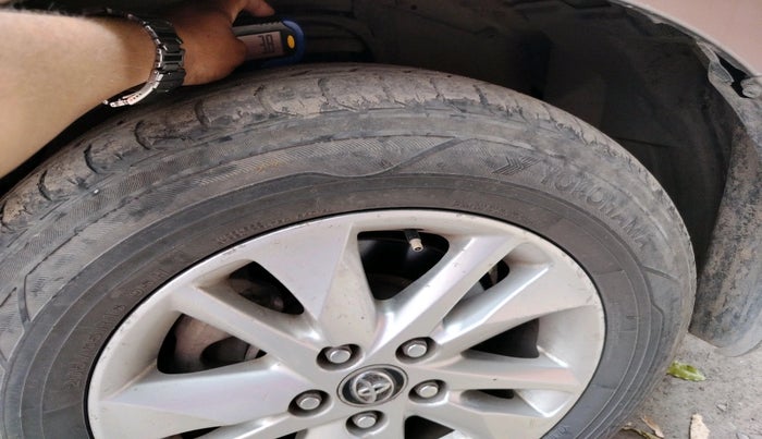 2018 Toyota Innova Crysta 2.8 GX AT 7 STR, Diesel, Automatic, 1,36,309 km, tyre