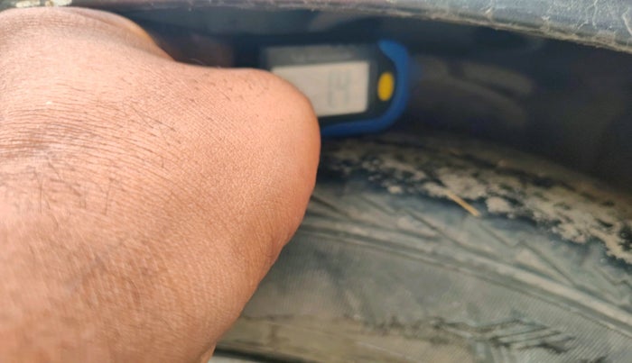 2012 Hyundai i10 MAGNA 1.2, Petrol, Manual, 80,151 km, tyre