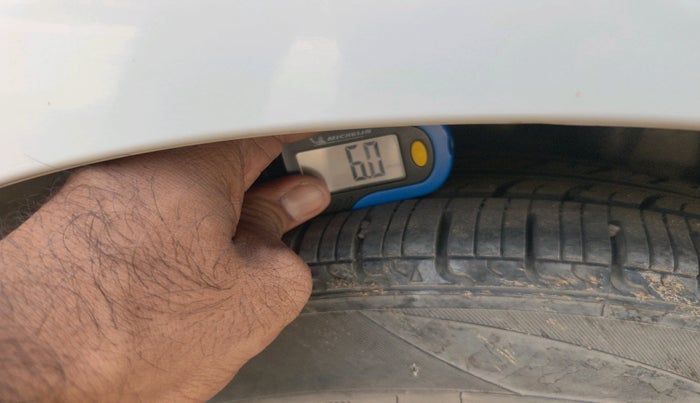 2015 Maruti Celerio ZXI, Petrol, Manual, 58,334 km, tyre