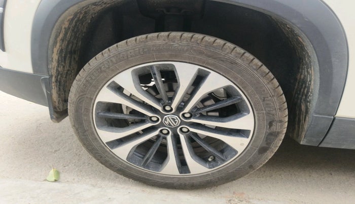 2022 MG HECTOR SHARP 2.0 DIESEL, Diesel, Manual, 5,487 km, tyre