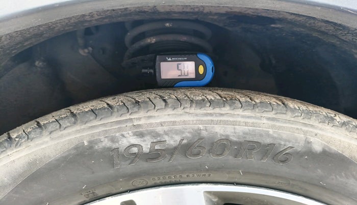 2017 Hyundai i20 Active 1.2 SX, Petrol, Manual, 1,15,735 km, tyre