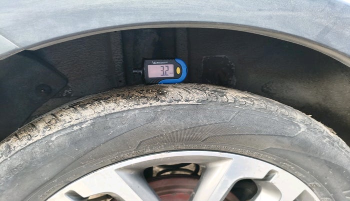 2017 Hyundai i20 Active 1.2 SX, Petrol, Manual, 1,15,735 km, tyre