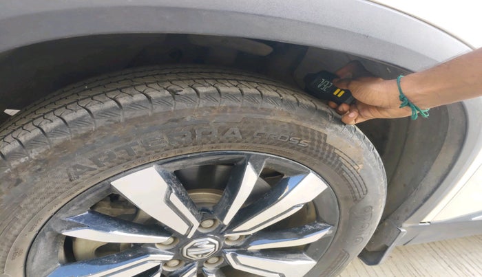 2019 MG HECTOR SHARP HYBRID 1.5 PETROL, Petrol, Manual, 67,374 km, tyre