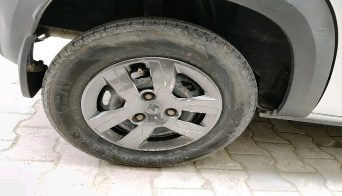 2018 Renault Kwid RXT 1.0 AMT (O), Petrol, Automatic, 97,647 km, tyre